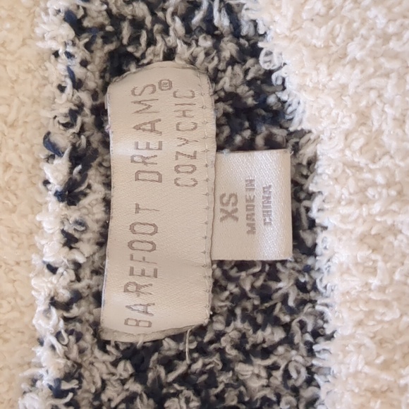 Barefoot Dreams Cozy Chic Heavyweight Knit Snowflake Sweater Navy/Cream XS - Picture 5 of 9